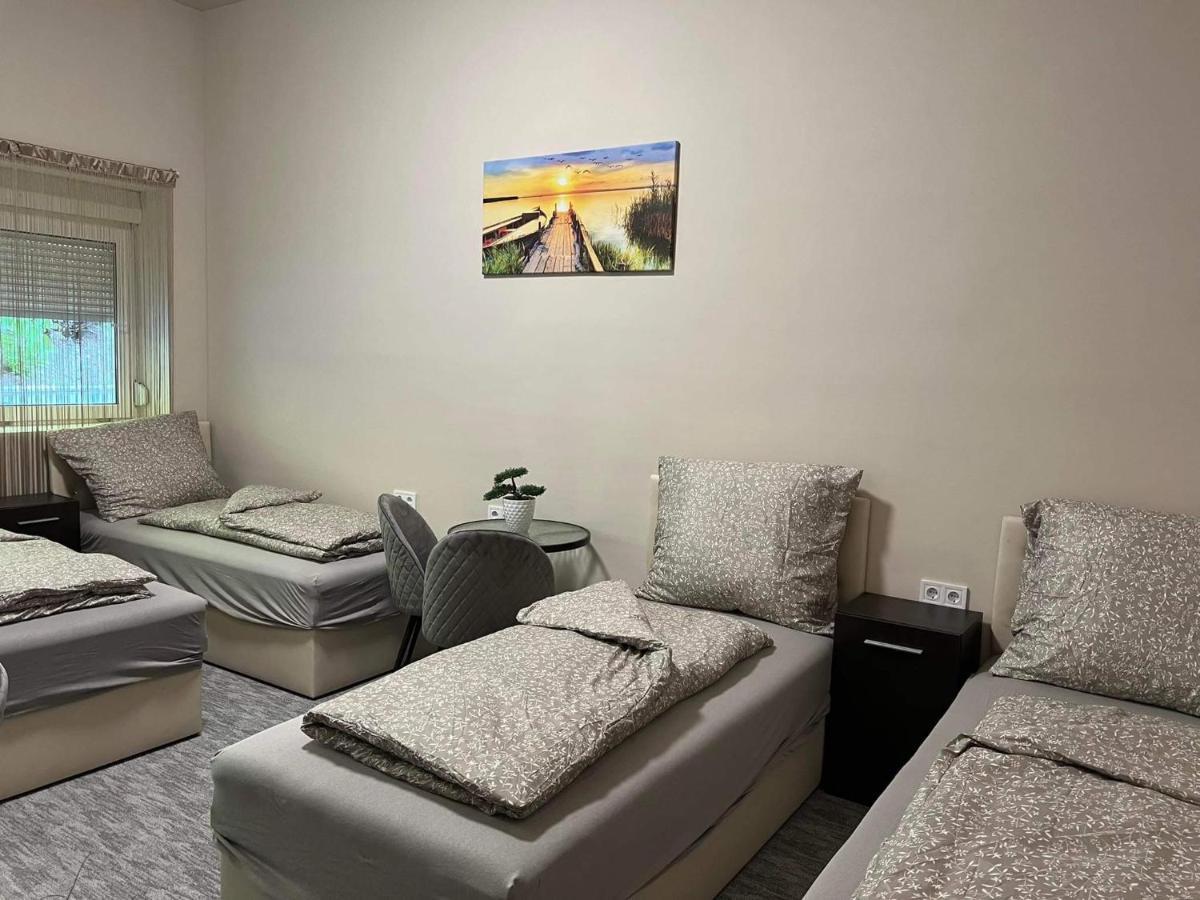 Balatonboglár Kinizsi Udvar Apartmanhaz מראה חיצוני תמונה