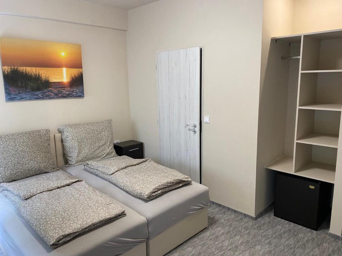 Balatonboglár Kinizsi Udvar Apartmanhaz מראה חיצוני תמונה
