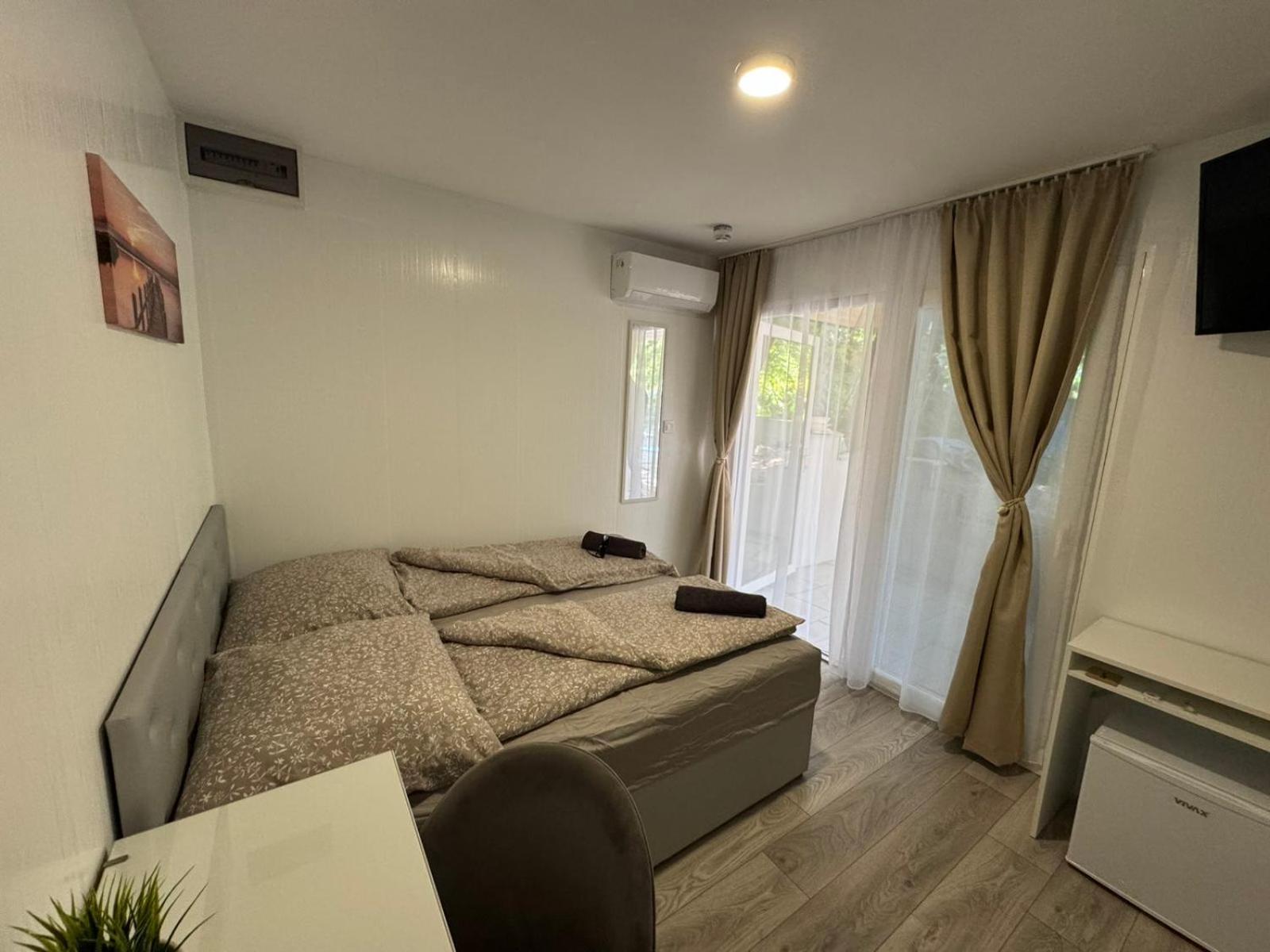 Balatonboglár Kinizsi Udvar Apartmanhaz מראה חיצוני תמונה