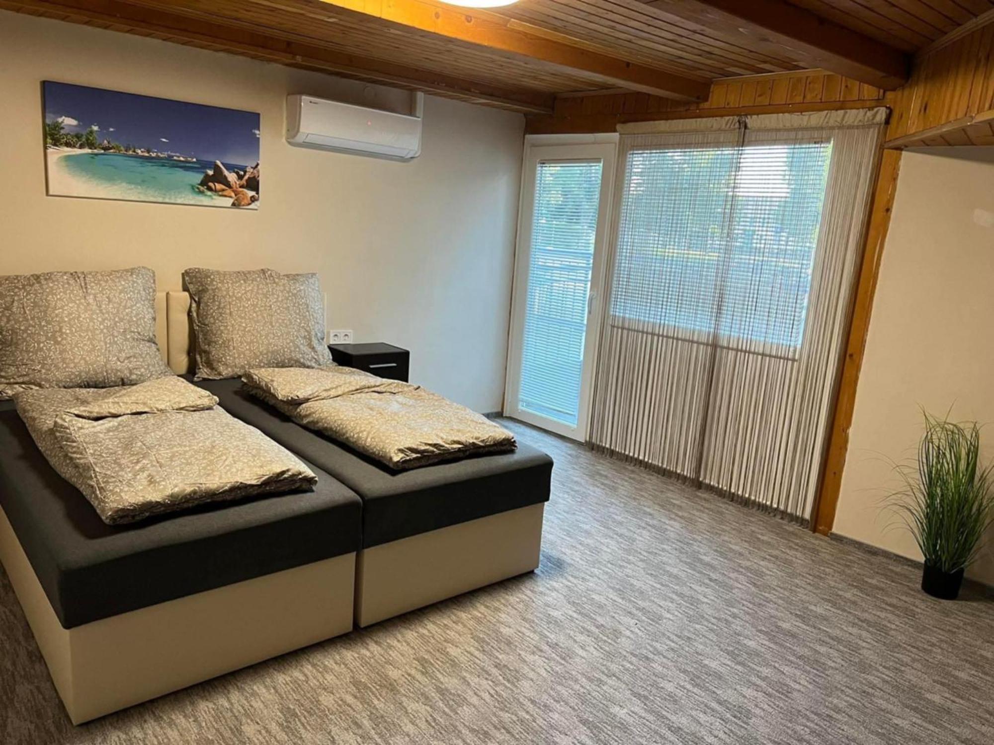 Balatonboglár Kinizsi Udvar Apartmanhaz מראה חיצוני תמונה
