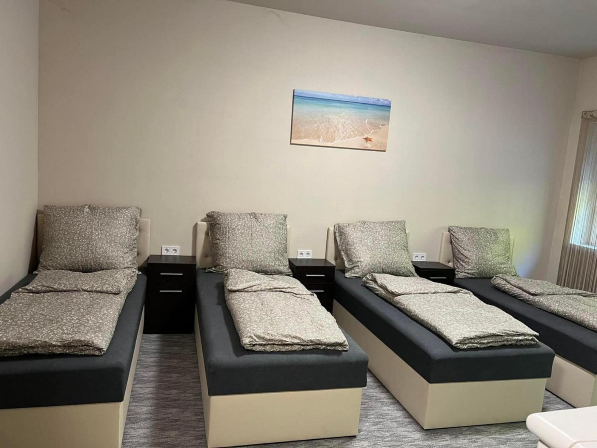 Balatonboglár Kinizsi Udvar Apartmanhaz מראה חיצוני תמונה